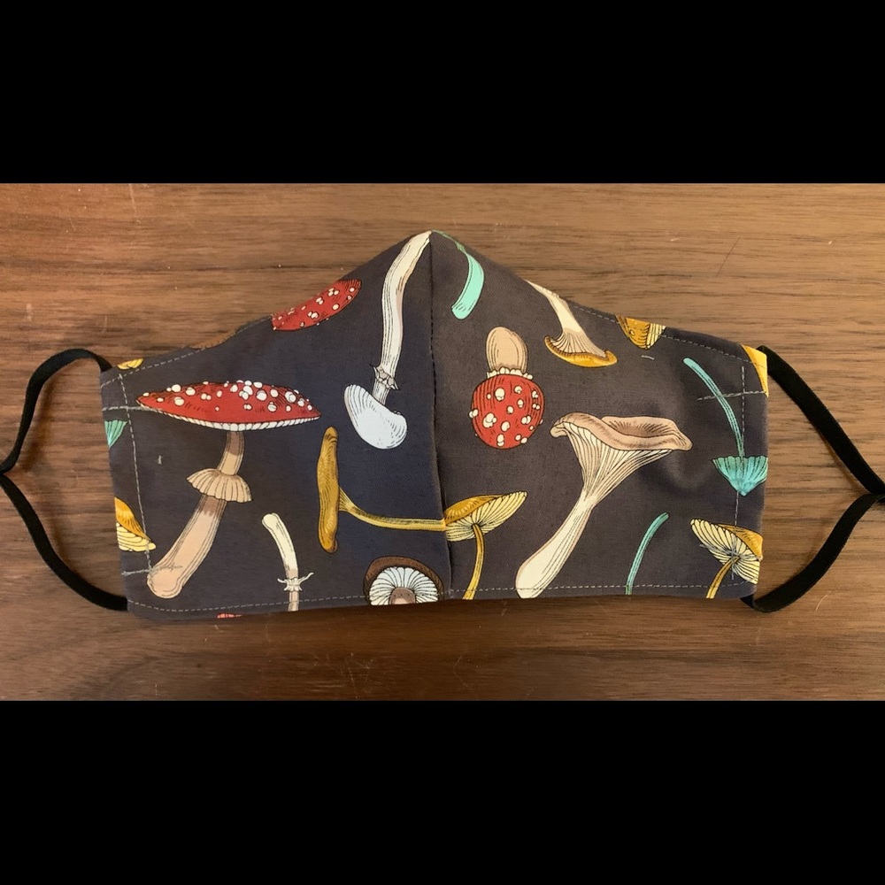 Fitted Mushroom mask with adjustable ear loops , filter pocket and nose wire